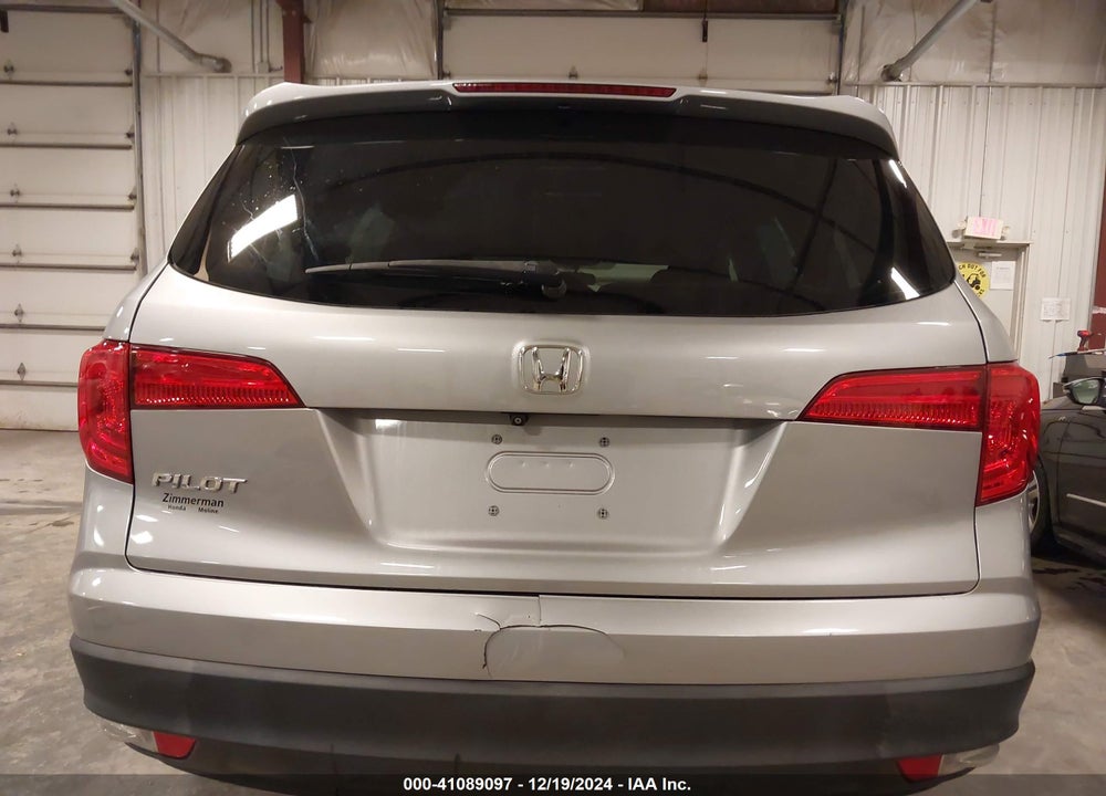 2018 HONDA PILOT EX VIN: 5FNYF5H31JB014876