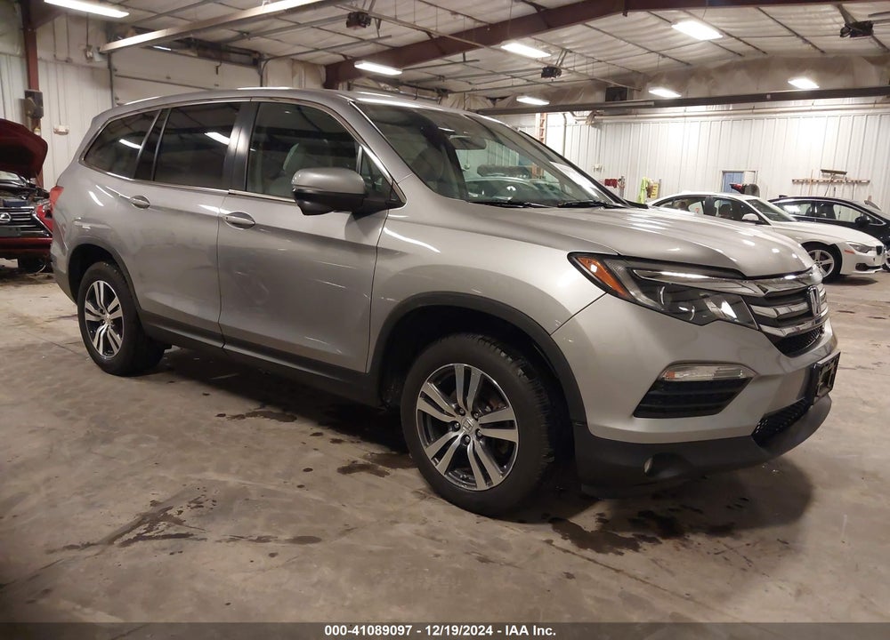 2018 HONDA PILOT EX VIN: 5FNYF5H31JB014876