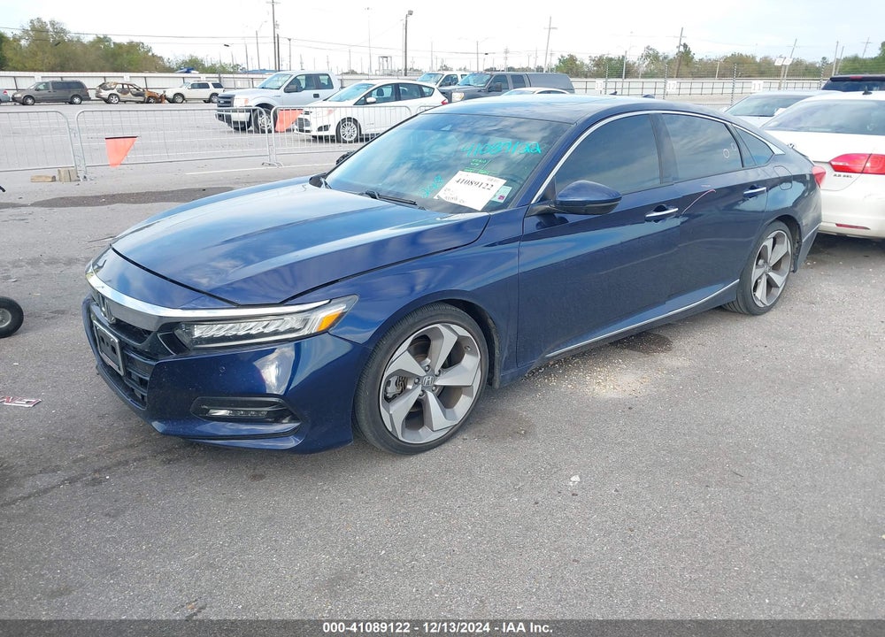 2018 HONDA ACCORD VIN: 1HGCV1F93JA185586