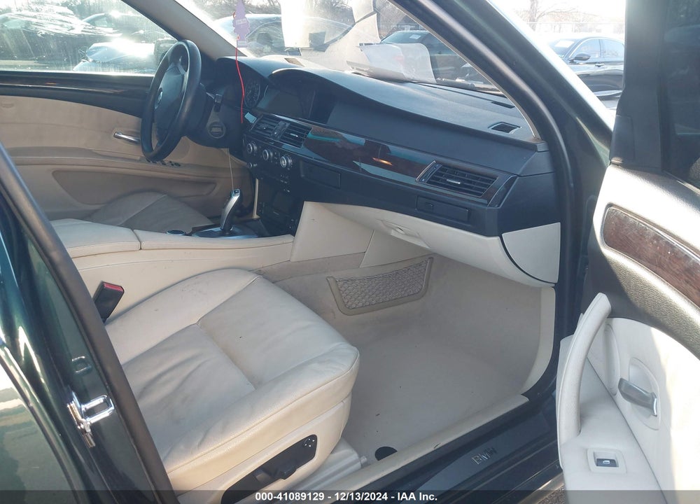 2008 BMW 528XI VIN: WBANV13568CZ56711