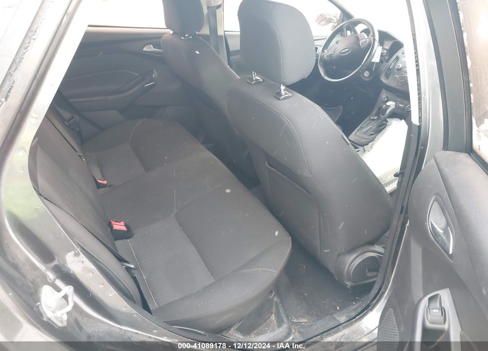 2015 FORD FOCUS SE VIN: 1FADP3F20FL340589