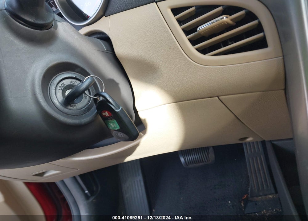 2013 HYUNDAI ELANTRA GLS VIN: KMHDH4AE4DU789985