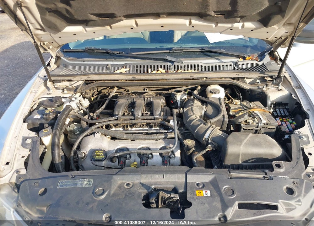 2010 FORD TAURUS VIN: 1FAHP2DW8AG105974