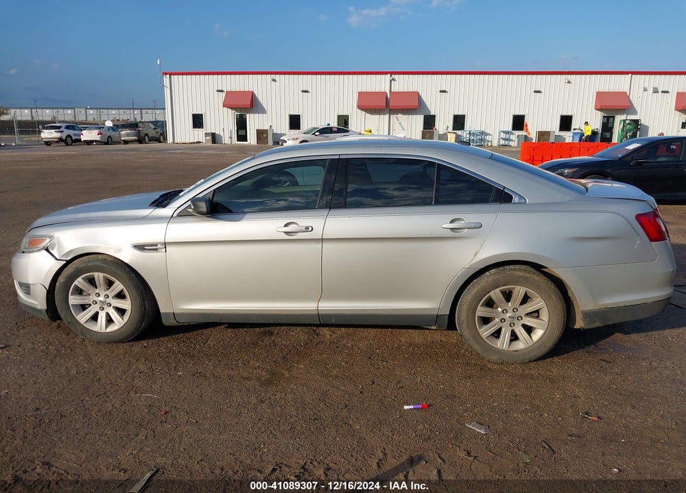 2010 FORD TAURUS VIN: 1FAHP2DW8AG105974