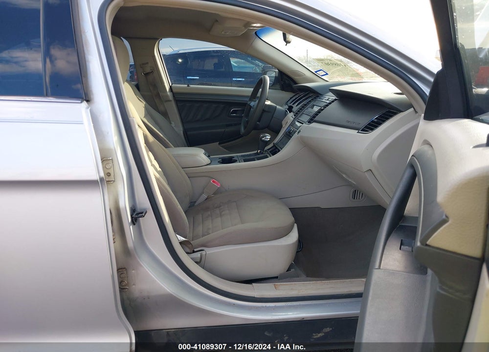 2010 FORD TAURUS VIN: 1FAHP2DW8AG105974