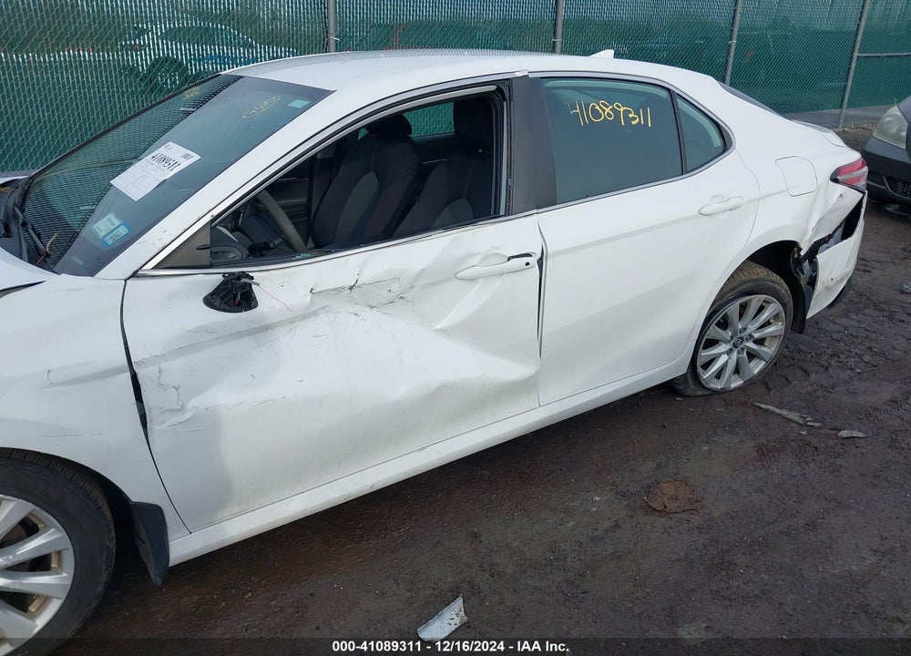 2020 TOYOTA CAMRY LE VIN: 4T1C11AK5LU860761