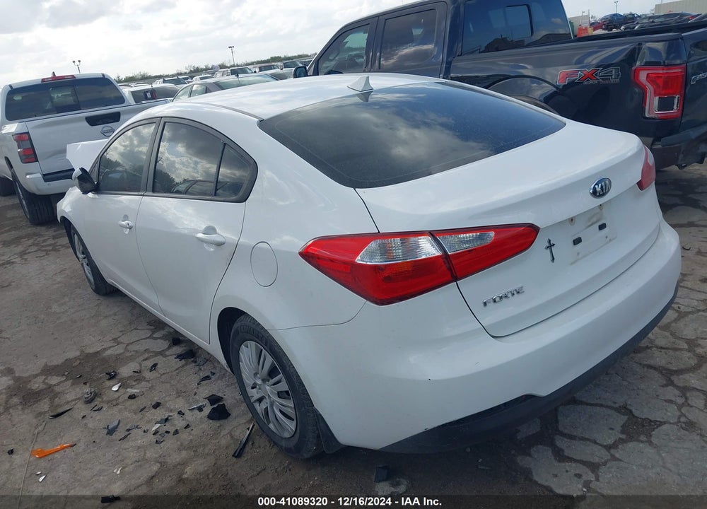 2016 KIA FORTE VIN: KNAFK4A68G5484640