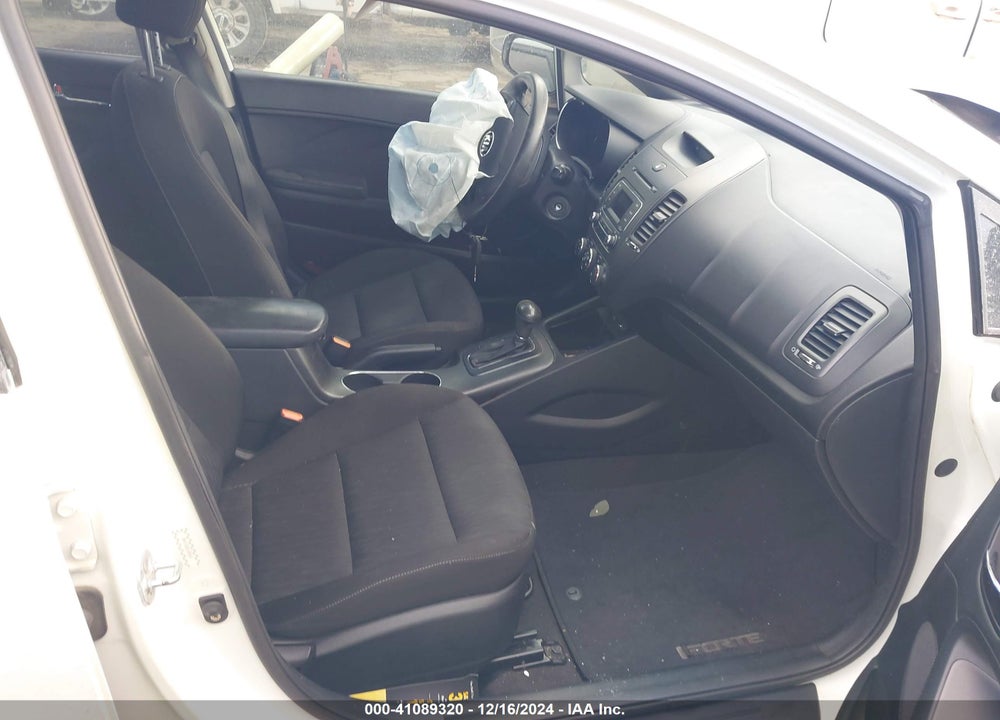 2016 KIA FORTE VIN: KNAFK4A68G5484640
