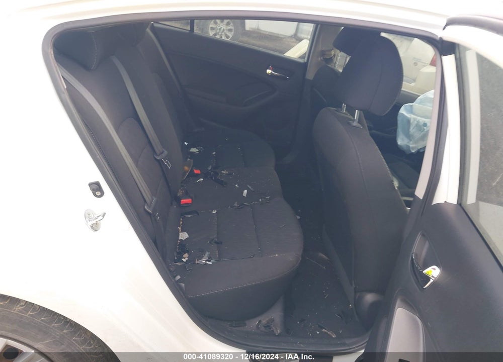 2016 KIA FORTE VIN: KNAFK4A68G5484640