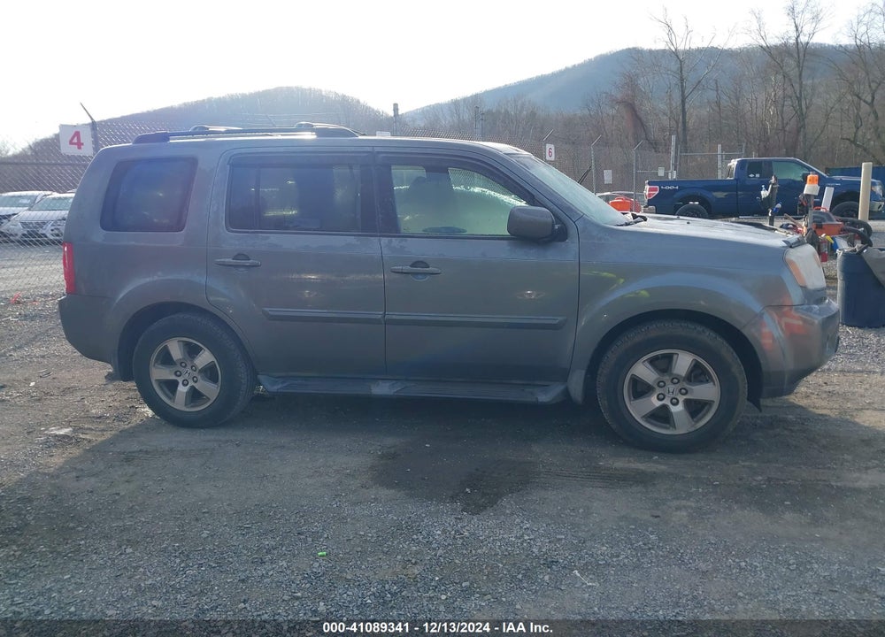2009 HONDA PILOT EXL VIN: 5FNYF48579B044567