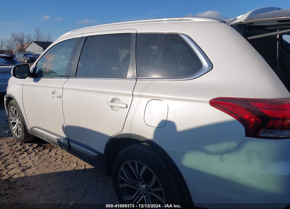 2017 MITSUBISHI OUTLANDER SE/SEL VIN: JA4AZ3A30HZ014390