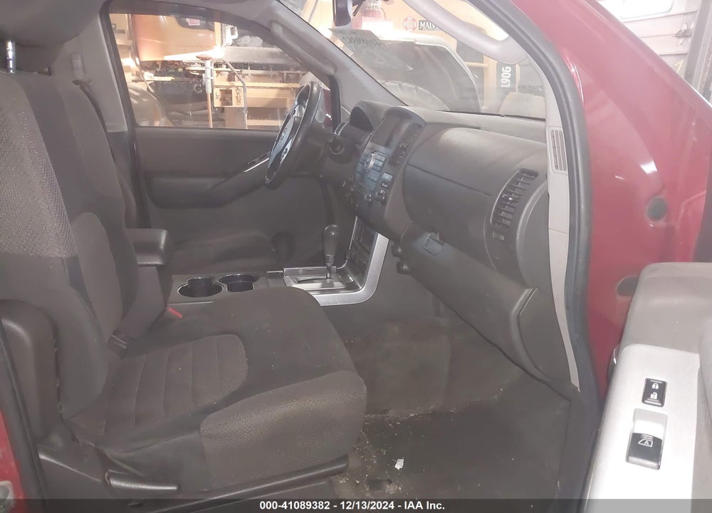 2012 NISSAN PATHFINDER SV VIN: 5N1AR1NB0CC605502