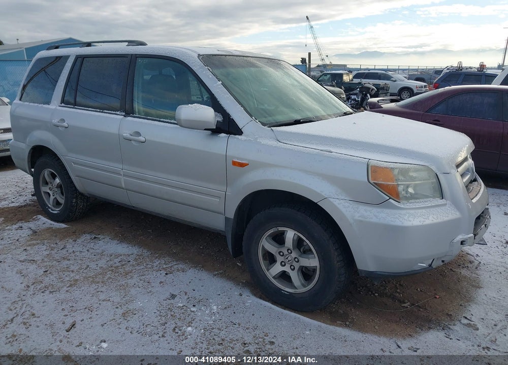 2006 HONDA PILOT EX-L VIN: 5FNYF28526B006311