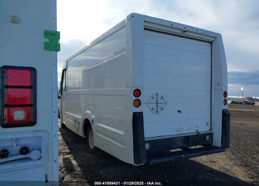 2013 ISUZU COMMERCIAL VAN VIN: JALB4T178D7W01176