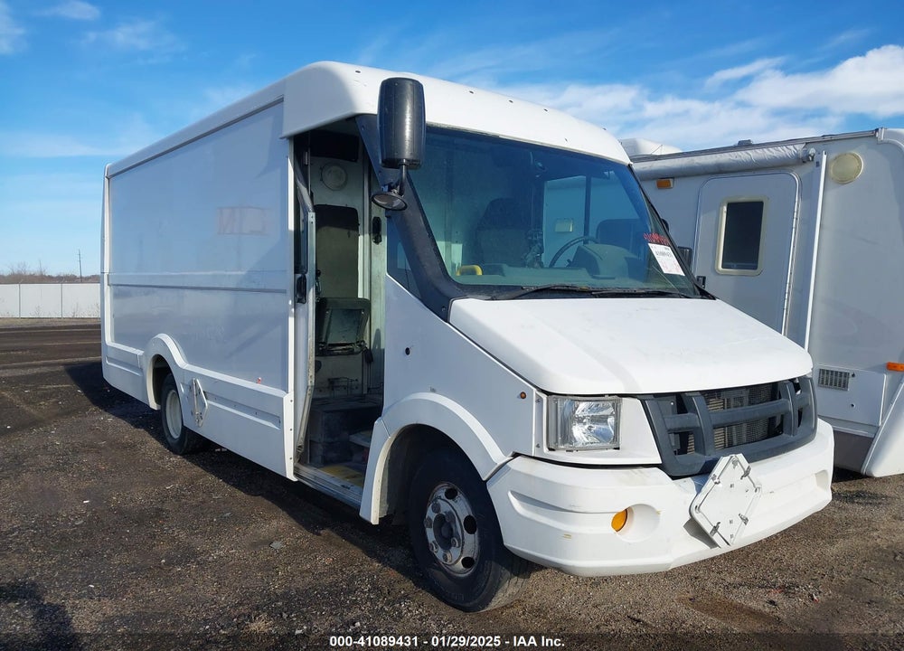 2013 ISUZU COMMERCIAL VAN VIN: JALB4T178D7W01176
