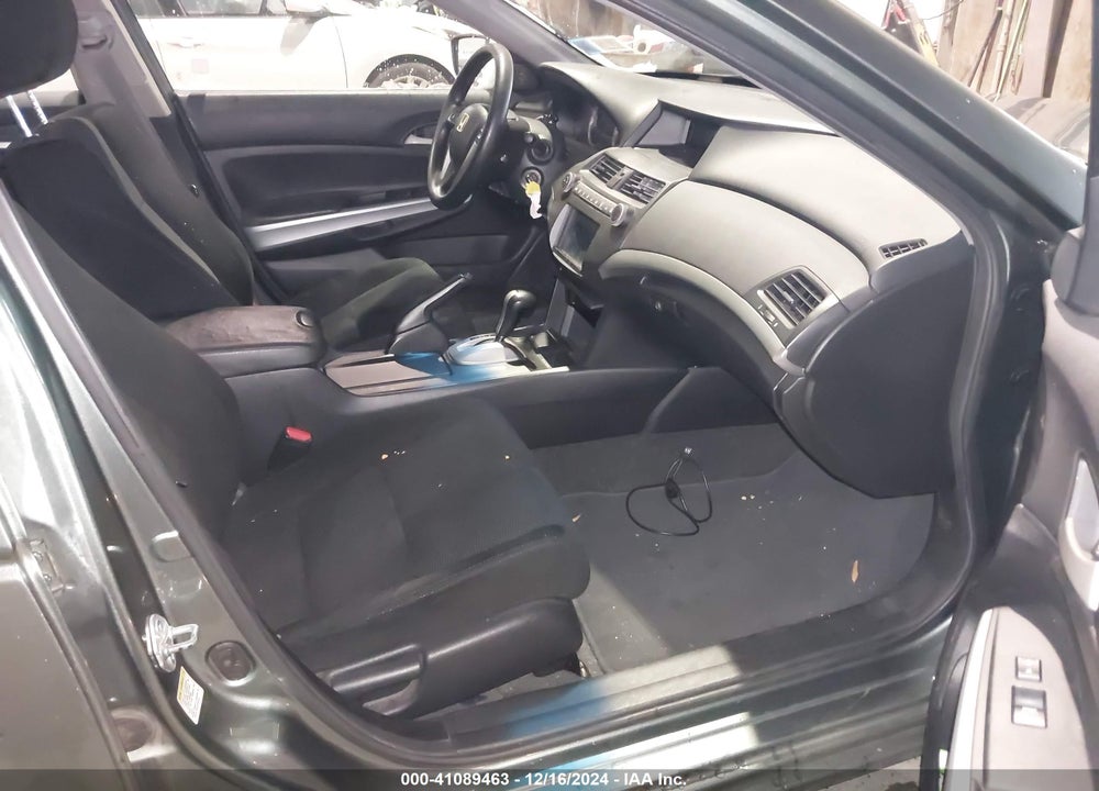 2010 HONDA ACCORD VIN: 1HGCP2F76AA114512