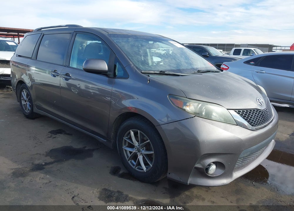 2012 TOYOTA SIENNA SE 8 PASSENGER VIN: 5TDXK3DC9CS180370
