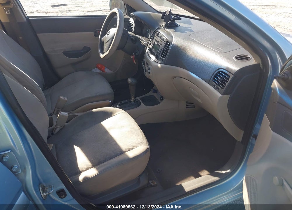 2011 HYUNDAI ACCENT VIN: KMHCN4AC4BU546161