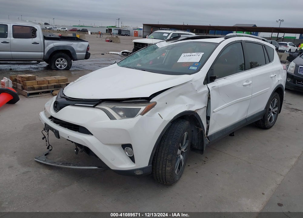 2016 TOYOTA RAV4 XLE VIN: 2T3WFREV4GW267908