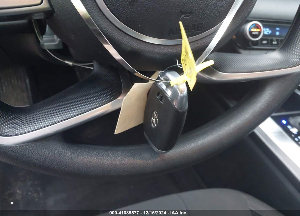 2021 HYUNDAI ELANTRA SEL VIN: KMHLM4AG0MU121352