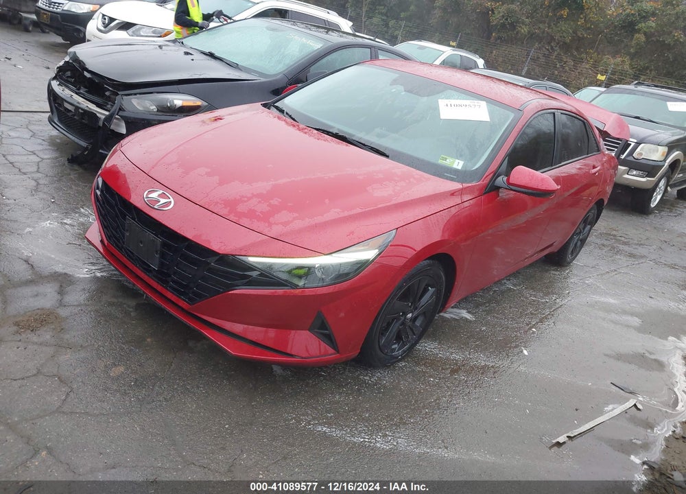2021 HYUNDAI ELANTRA SEL VIN: KMHLM4AG0MU121352