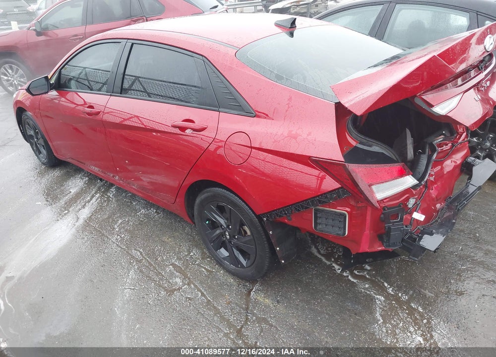 2021 HYUNDAI ELANTRA SEL VIN: KMHLM4AG0MU121352