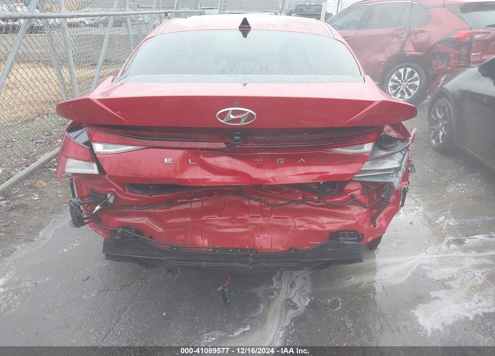 2021 HYUNDAI ELANTRA SEL VIN: KMHLM4AG0MU121352