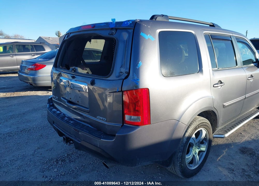 2015 HONDA PILOT EX VIN: 5FNYF4H4XFB073578