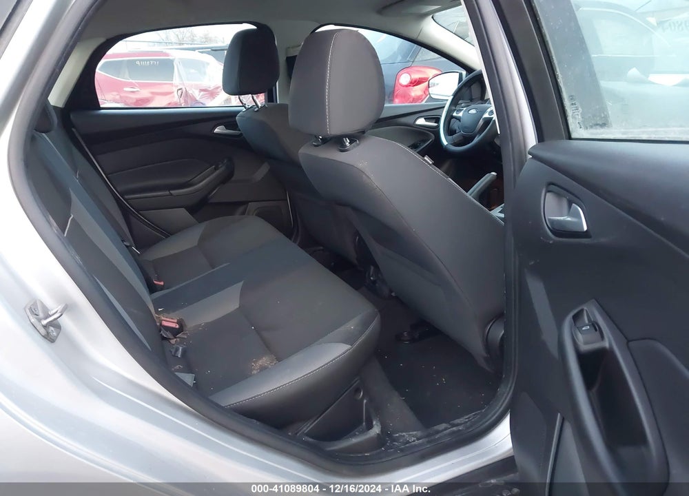 2014 FORD FOCUS SE VIN: 1FADP3F20EL379858