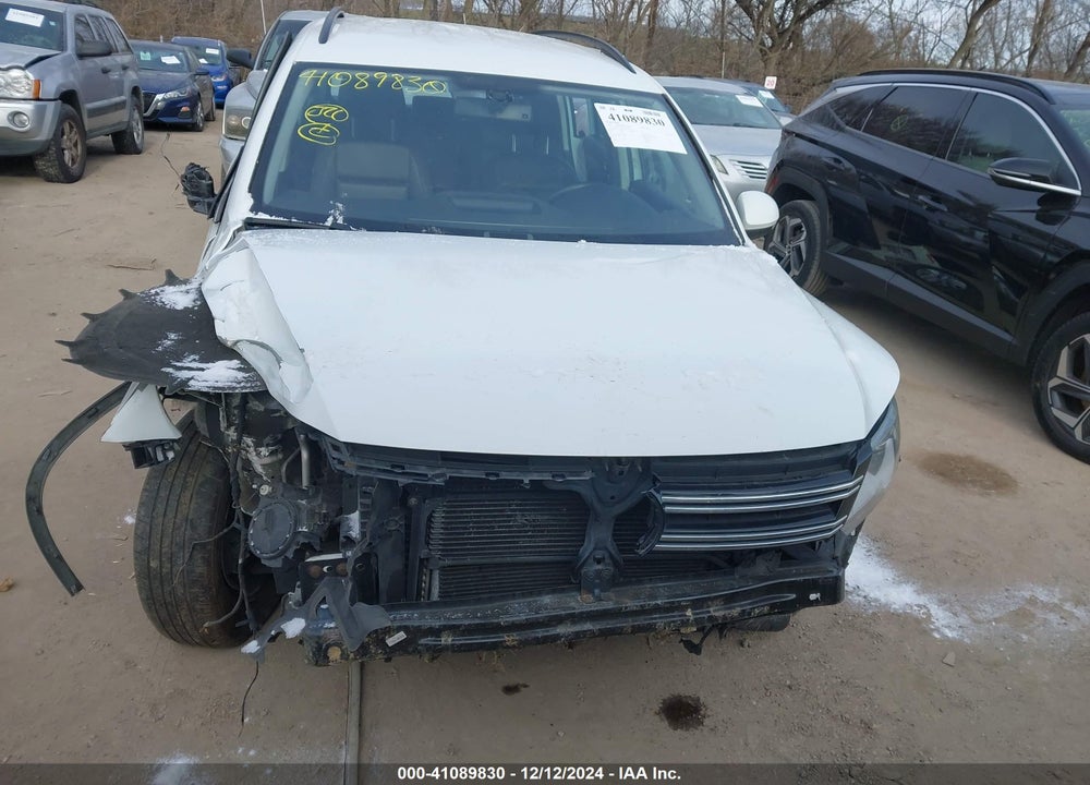 2017 VOLKSWAGEN TIGUAN 2.0T/2.0T S VIN: WVGAV7AX2HK014441