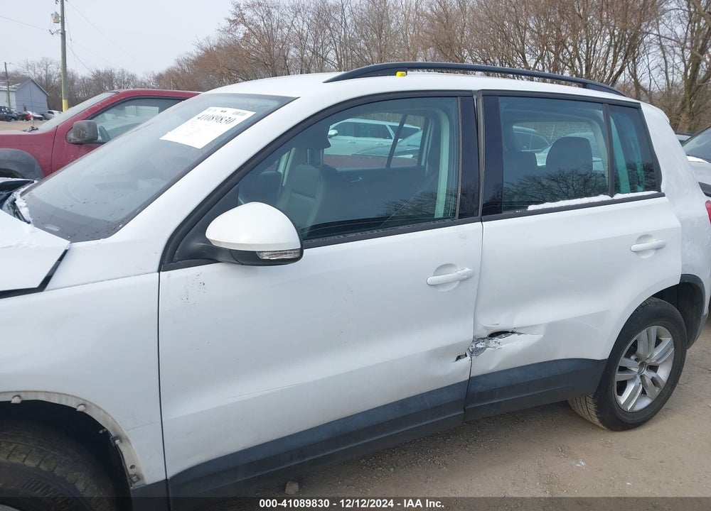 2017 VOLKSWAGEN TIGUAN 2.0T/2.0T S VIN: WVGAV7AX2HK014441