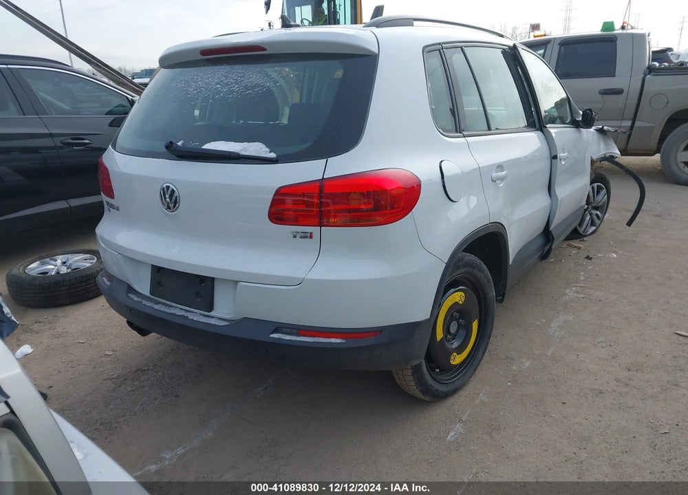 2017 VOLKSWAGEN TIGUAN 2.0T/2.0T S VIN: WVGAV7AX2HK014441