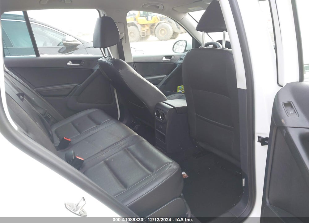 2017 VOLKSWAGEN TIGUAN 2.0T/2.0T S VIN: WVGAV7AX2HK014441