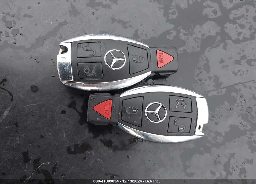 2011 MERCEDES-BENZ GL 550 VIN: 4JGBF8GE0BA757576
