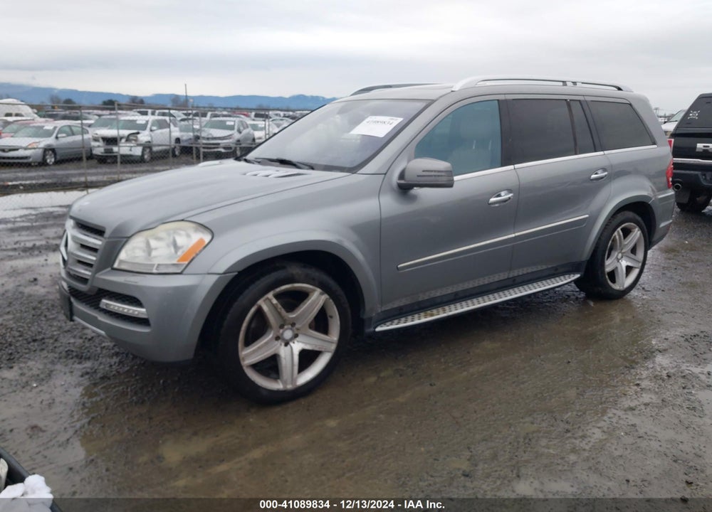 2011 MERCEDES-BENZ GL 550 VIN: 4JGBF8GE0BA757576