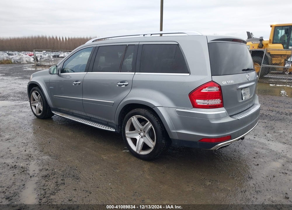 2011 MERCEDES-BENZ GL 550 VIN: 4JGBF8GE0BA757576