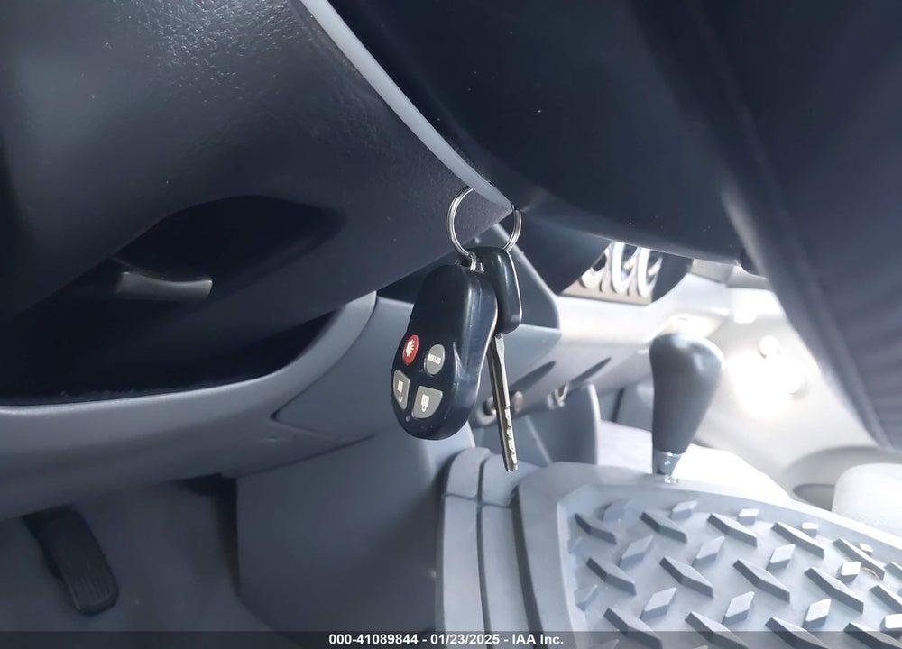 2007 TOYOTA TACOMA VIN: 5TENX22NX7Z425418
