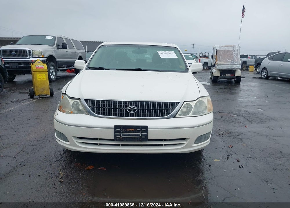2001 TOYOTA AVALON XLS VIN: 4T1BF28B21U165658