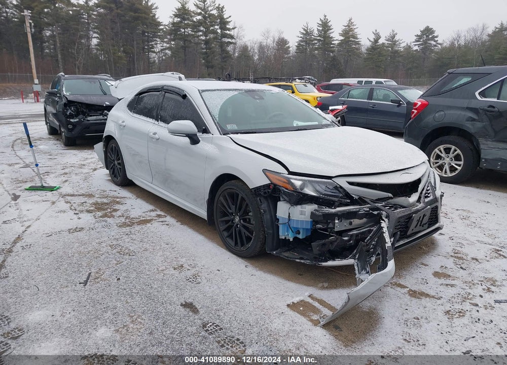2022 TOYOTA CAMRY VIN: 4T1K61BK9NU062729
