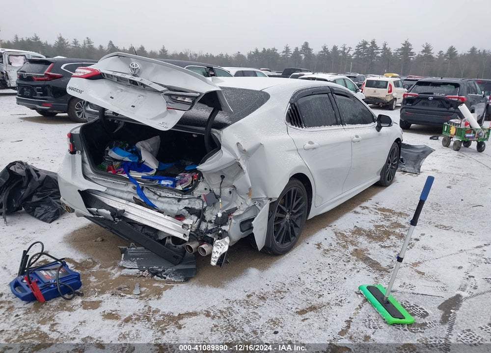 2022 TOYOTA CAMRY VIN: 4T1K61BK9NU062729