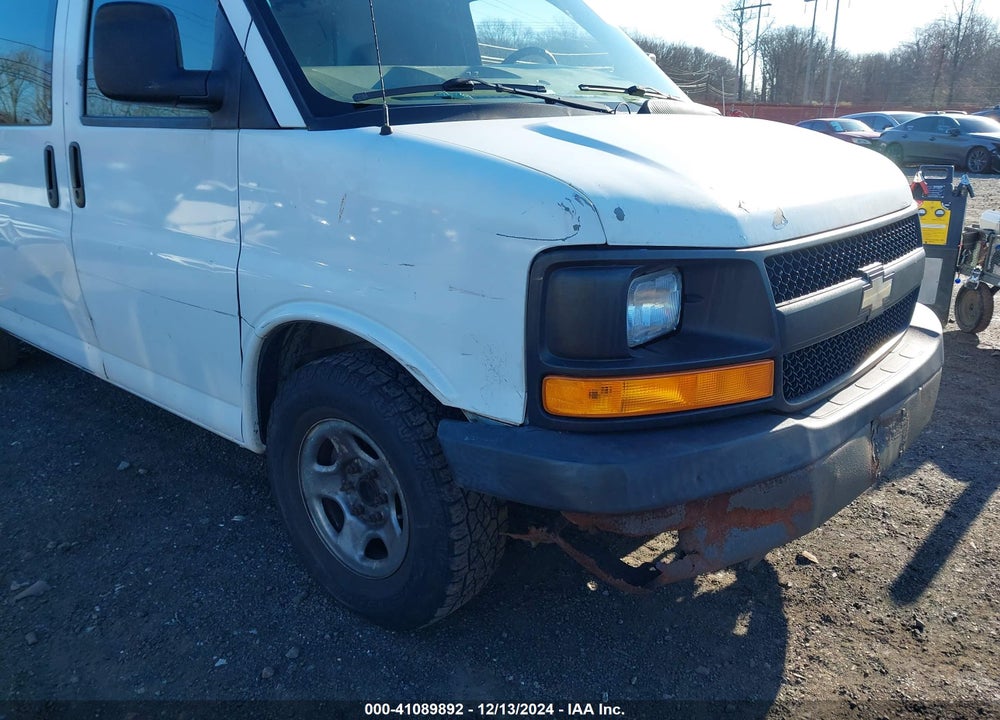 2008 CHEVROLET EXPRESS WORK VAN VIN: 1GCFG15X981186077