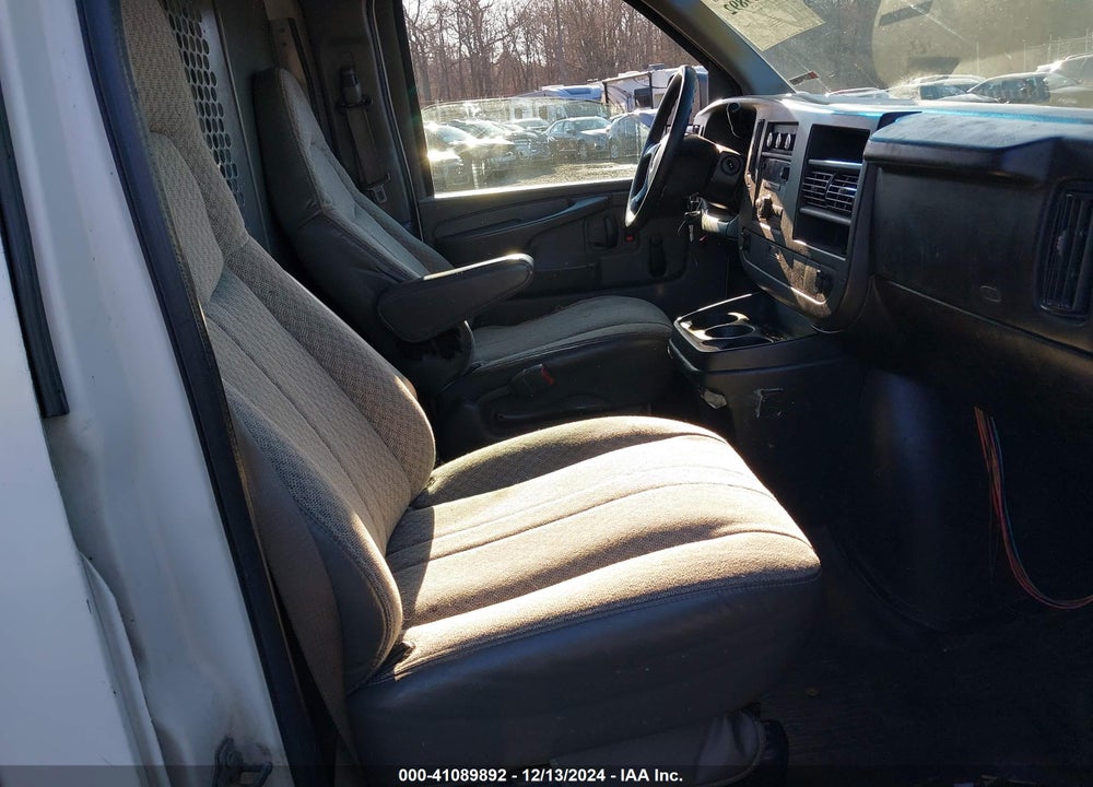 2008 CHEVROLET EXPRESS WORK VAN VIN: 1GCFG15X981186077