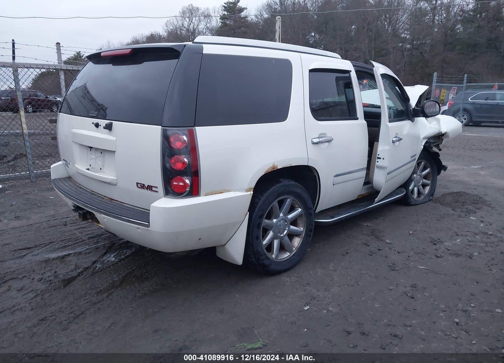 2011 GMC YUKON DENALI VIN: 1GKS2EEF5BR177773
