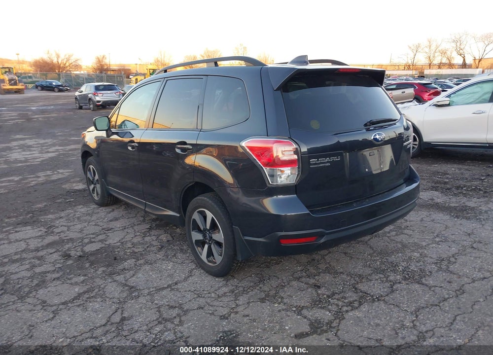 2017 SUBARU FORESTER 2.5I PREMIUM VIN: JF2SJAEC2HH524215