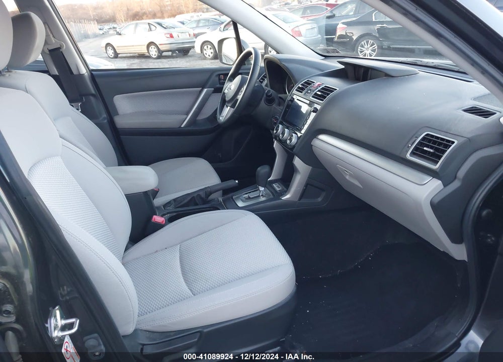 2017 SUBARU FORESTER 2.5I PREMIUM VIN: JF2SJAEC2HH524215