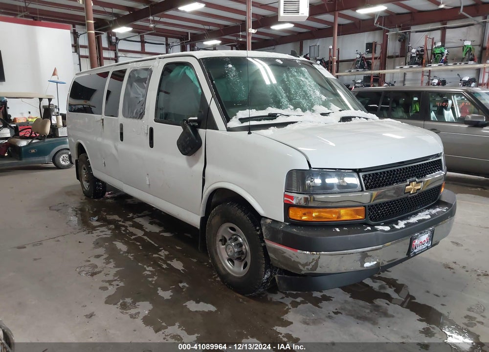 2018 CHEVROLET EXPRESS 3500 LT VIN: 1GAZGPFG3J1284681