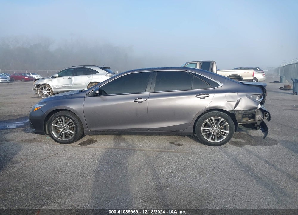 2015 TOYOTA CAMRY SE VIN: 4T1BF1FK5FU038939