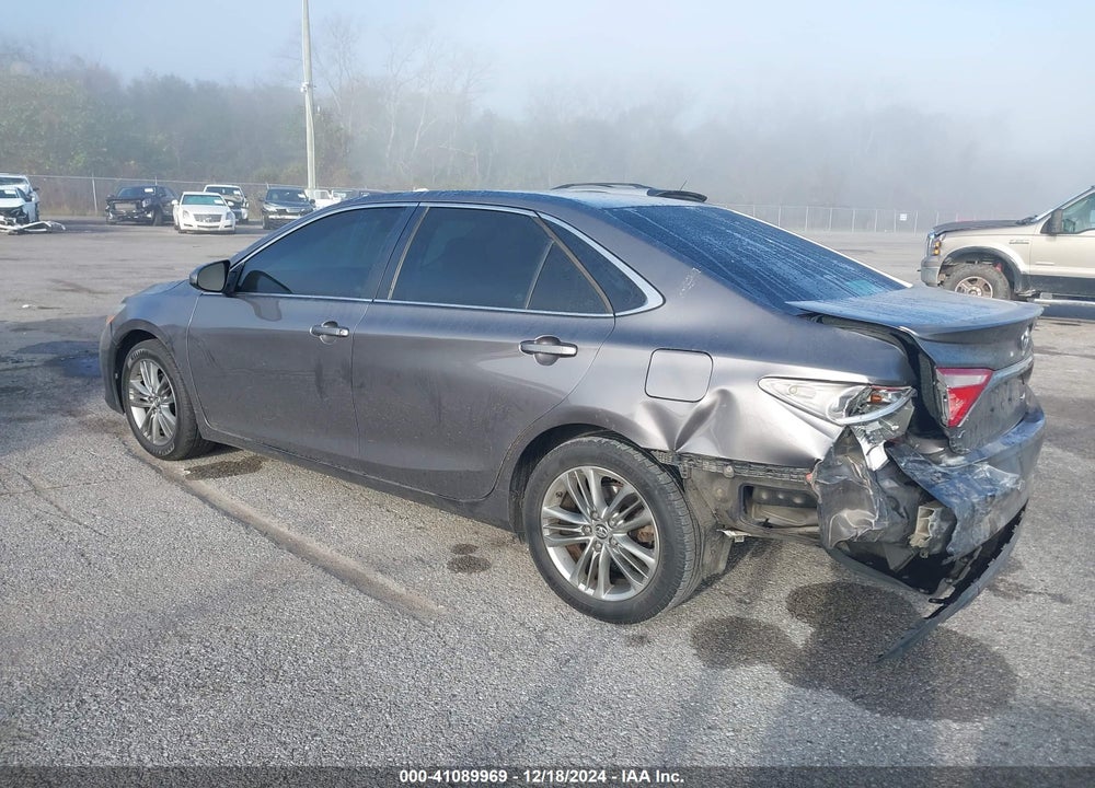 2015 TOYOTA CAMRY SE VIN: 4T1BF1FK5FU038939