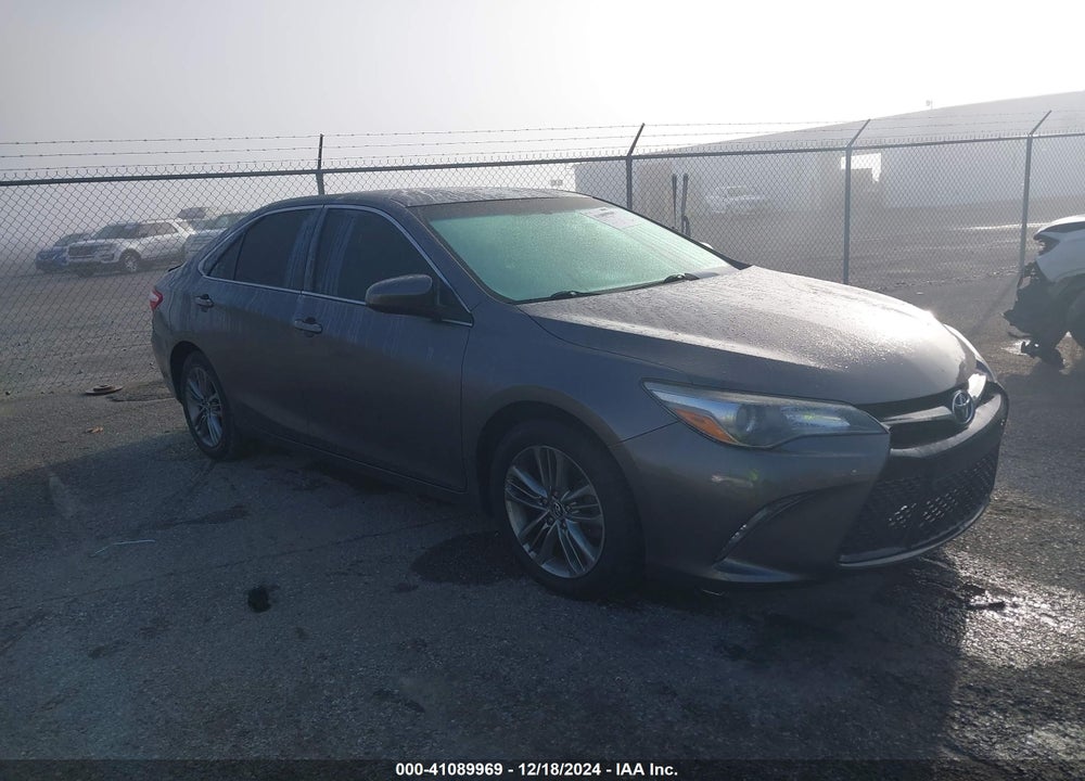 2015 TOYOTA CAMRY SE VIN: 4T1BF1FK5FU038939