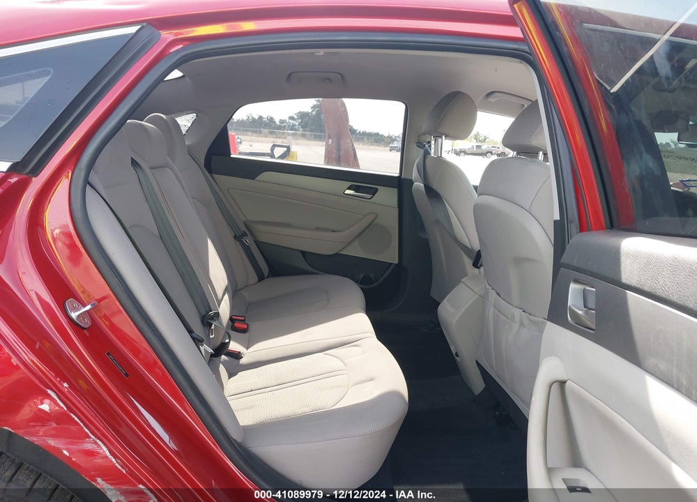 2018 HYUNDAI SONATA SEL VIN: 5NPE34AF8JH682587